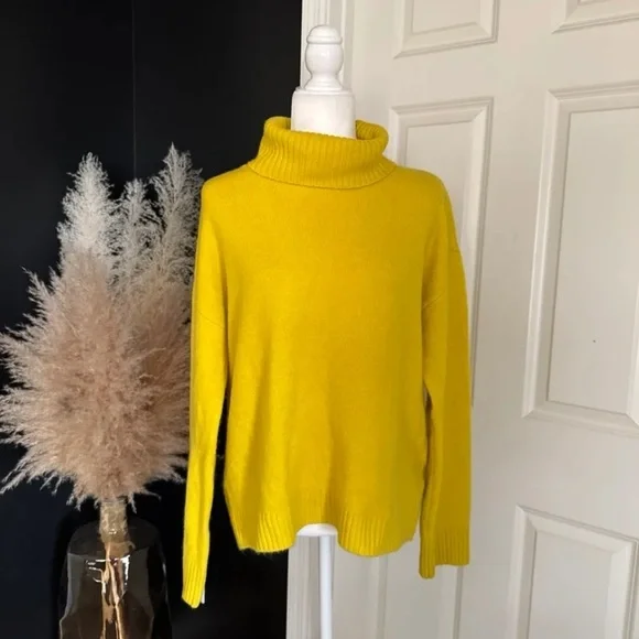 A Loves A Lime/Yellow Turtleneck Ribbed Cuff Sweater 
size Large - Picture 2 of 12